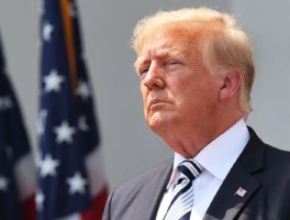 加强移民筛查 特朗普叫停受理部分类别的绿卡申请